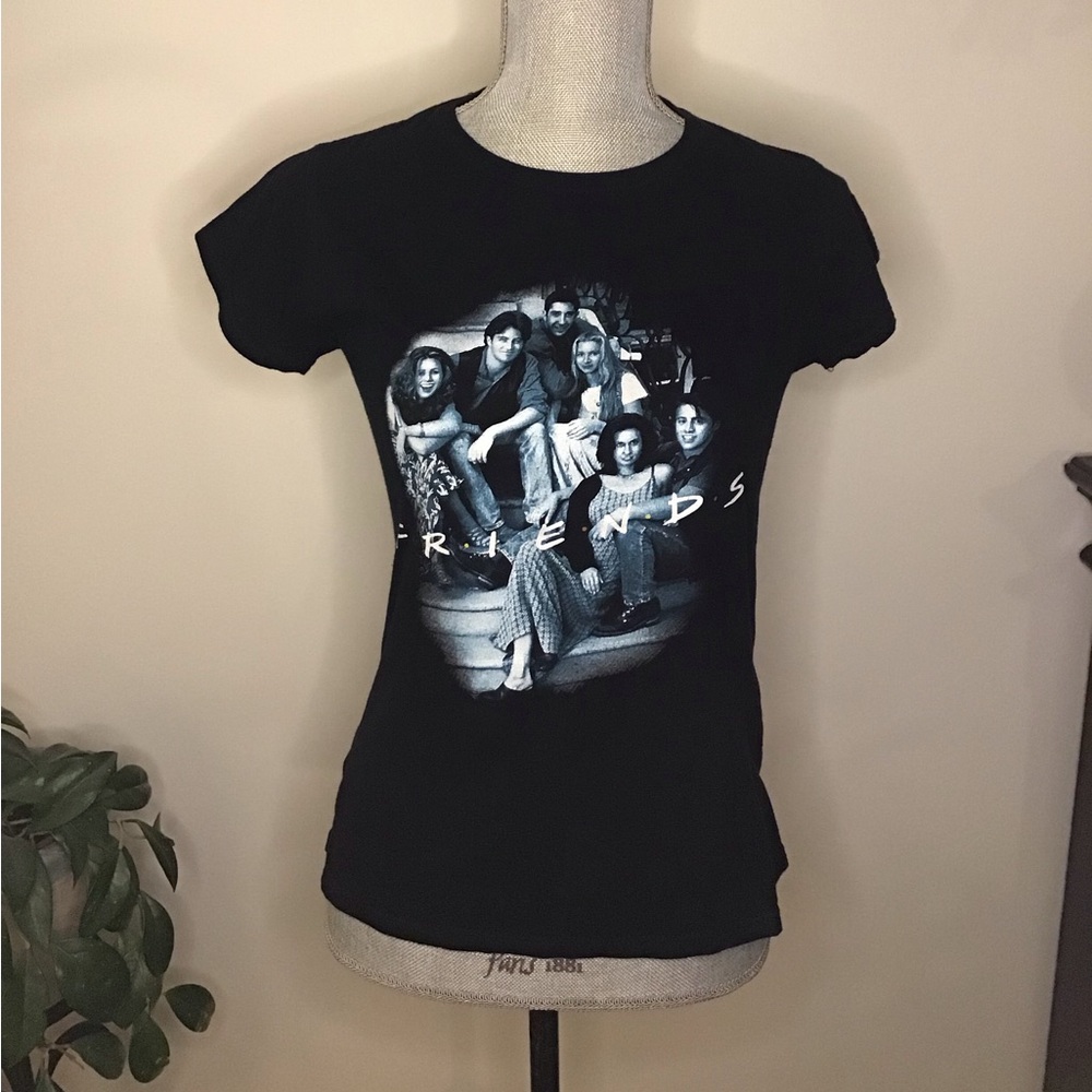 FRIENDS T-SHIRT